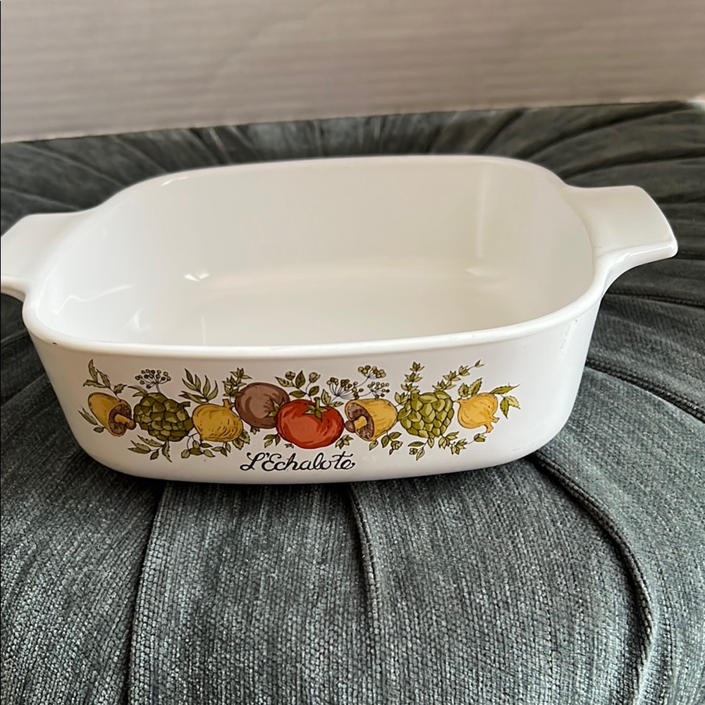 Vintage Corningware White Casserole Dish Spice of Life L’Echalote A-1-B 1-liter